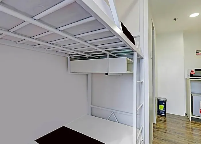 Spot On Classy Bunkbeds Near Makati Formerly Mytown Madrid 3*